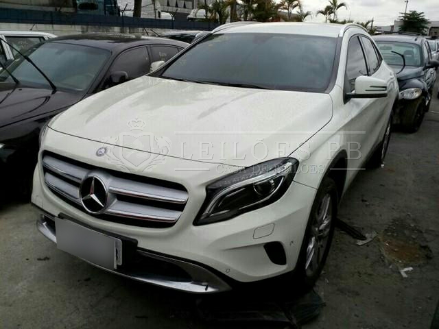 LOTE 028 - Mercedes-Benz GLA 200 Style 2016