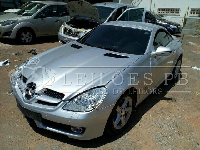 LOTE 038 - Mercedes-Benz SLK 200 Kompressor 2011