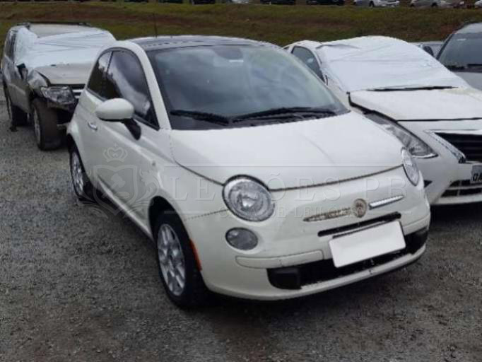 LOTE 017 - FIAT 500 CULT DUALOGIC 1.4 FLEX 13-14