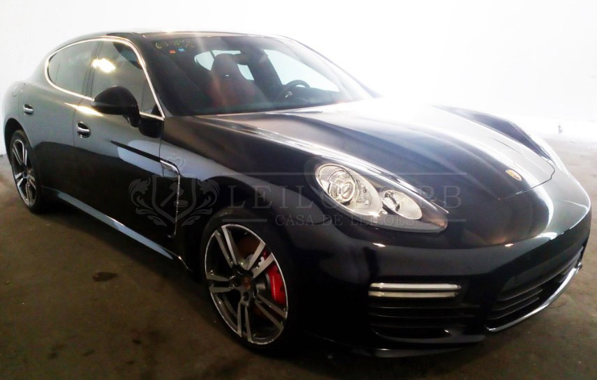 LOTE 019 - PORSCHE PANAMERA 4.8 TURBO 4WD  2010