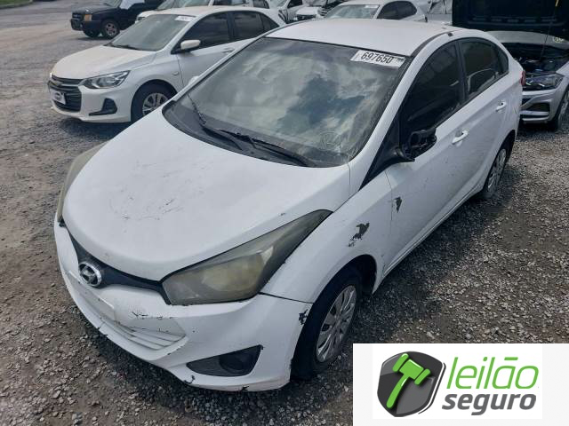 LOTE 017 HYUNDAI/HB20S COMFORT STYLE 1.6 16V CVVT 2015