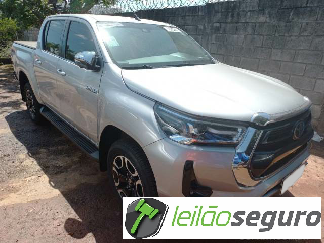 LOTE 019 TOYOTA HILUX CD D-4D TURBO 2022